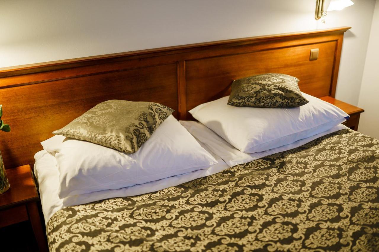 Hotel Nowy Dwor W Zaczerniu Rzeszow